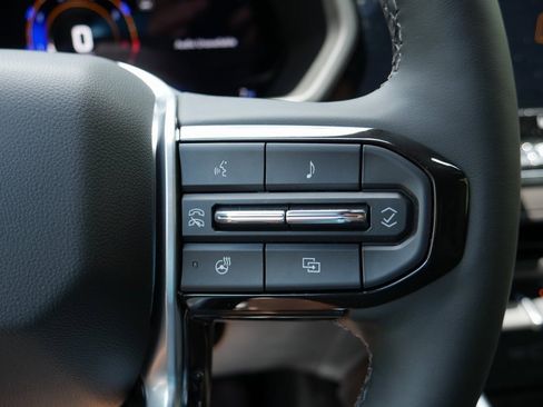 New 2025 Chevrolet Colorado Trail Boss w/ Midnight Edition image 13