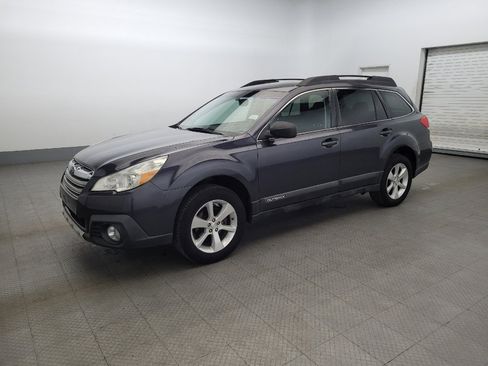 Used 2013 Subaru Outback 2.5i Limited w/ Moonroof Pkg image 2