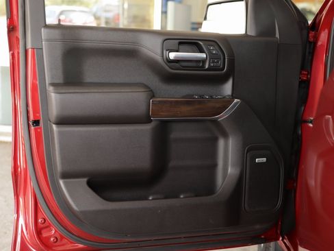 Used 2019 GMC Sierra 1500 SLT w/ SLT Premium Package image 24