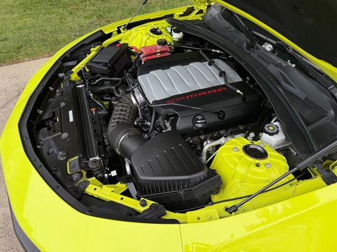 Used 2021 Chevrolet Camaro SS RWD image 71