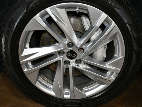 Used 2023 Audi Q7 3.0T Prestige w/ Prestige Package image 65