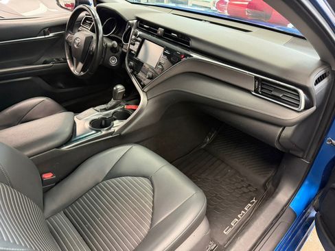 Used 2018 Toyota Camry SE FWD image 37