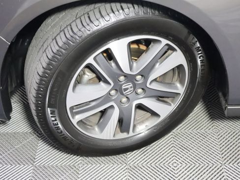 Used 2016 Honda Odyssey Touring image 20