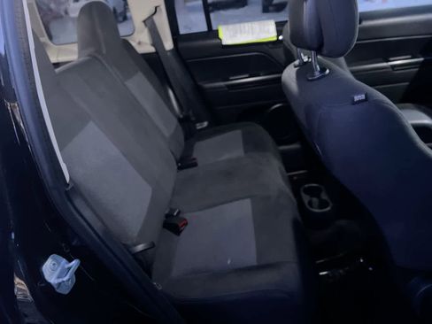 Used 2015 Jeep Patriot Latitude image 23