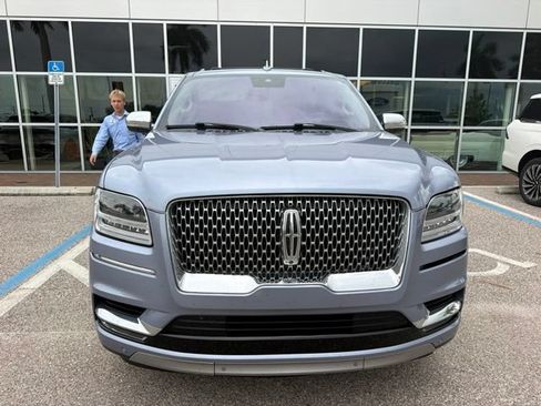 Certified 2020 Lincoln Navigator Black Label w/ Cargo Convenience Package AWD/4WD image 2