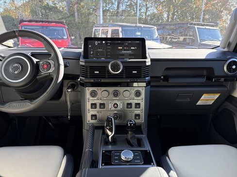 New 2025 INEOS Grenadier Fieldmaster Edition image 25