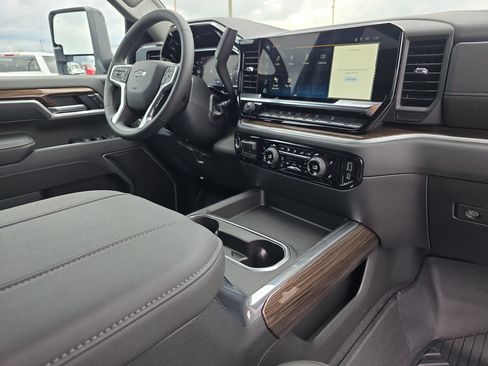 New 2026 Chevrolet Silverado 2500 LT w/ Trail Boss Package AWD/4WD image 15