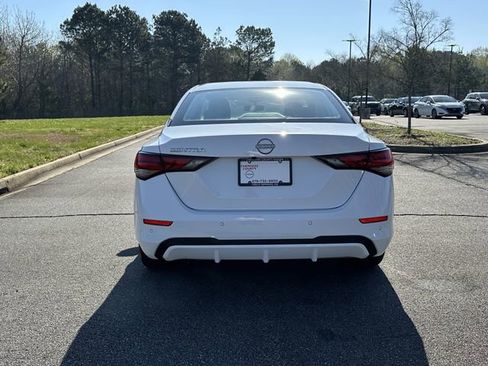 Certified 2024 Nissan Sentra S FWD image 8