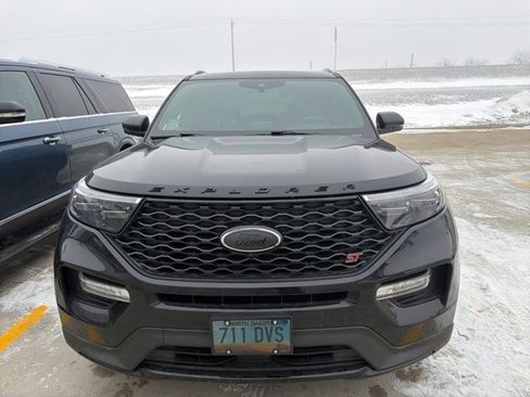Used 2020 Ford Explorer ST w/ ST Street Pack image 10