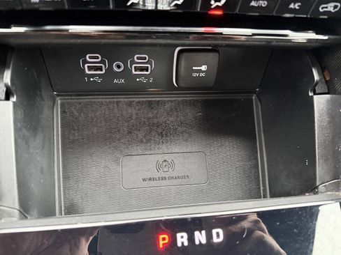 Used 2024 Jeep Grand Cherokee L Laredo image 28