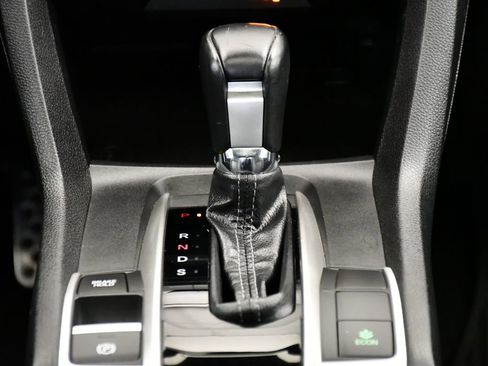 Used 2020 Honda Civic Touring image 29