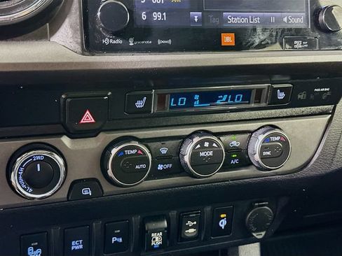 Used 2019 Toyota Tacoma TRD Pro w/ Desert Air Intake Package AWD/4WD image 19