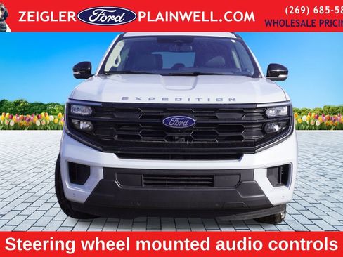 Used 2025 Ford Expedition Max Active image 8