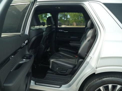 Used 2023 Hyundai Palisade Calligraphy FWD image 16