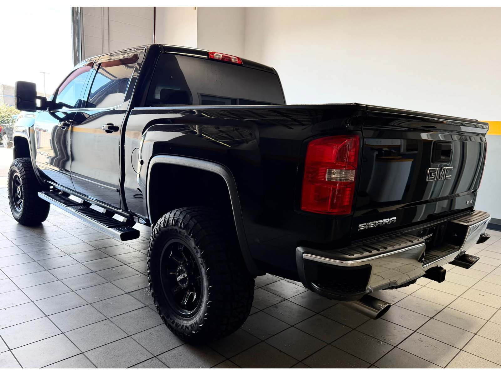 Used 2016 GMC Sierra 1500 SLE w/ Suspension Package, Off-Road AWD/4WD image 11