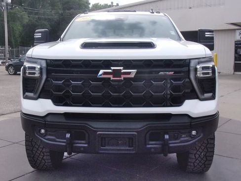 Used 2025 Chevrolet Silverado 2500 ZR2 w/ ZR2 Bison Edition AWD/4WD image 25