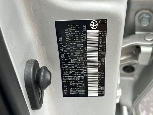 Used 2025 Toyota Corolla LE image 28