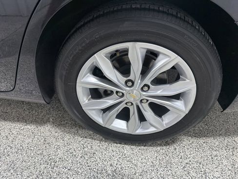 Used 2023 Chevrolet Malibu LT FWD image 7