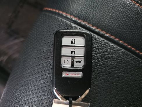 Used 2022 Honda Pilot TrailSport image 38