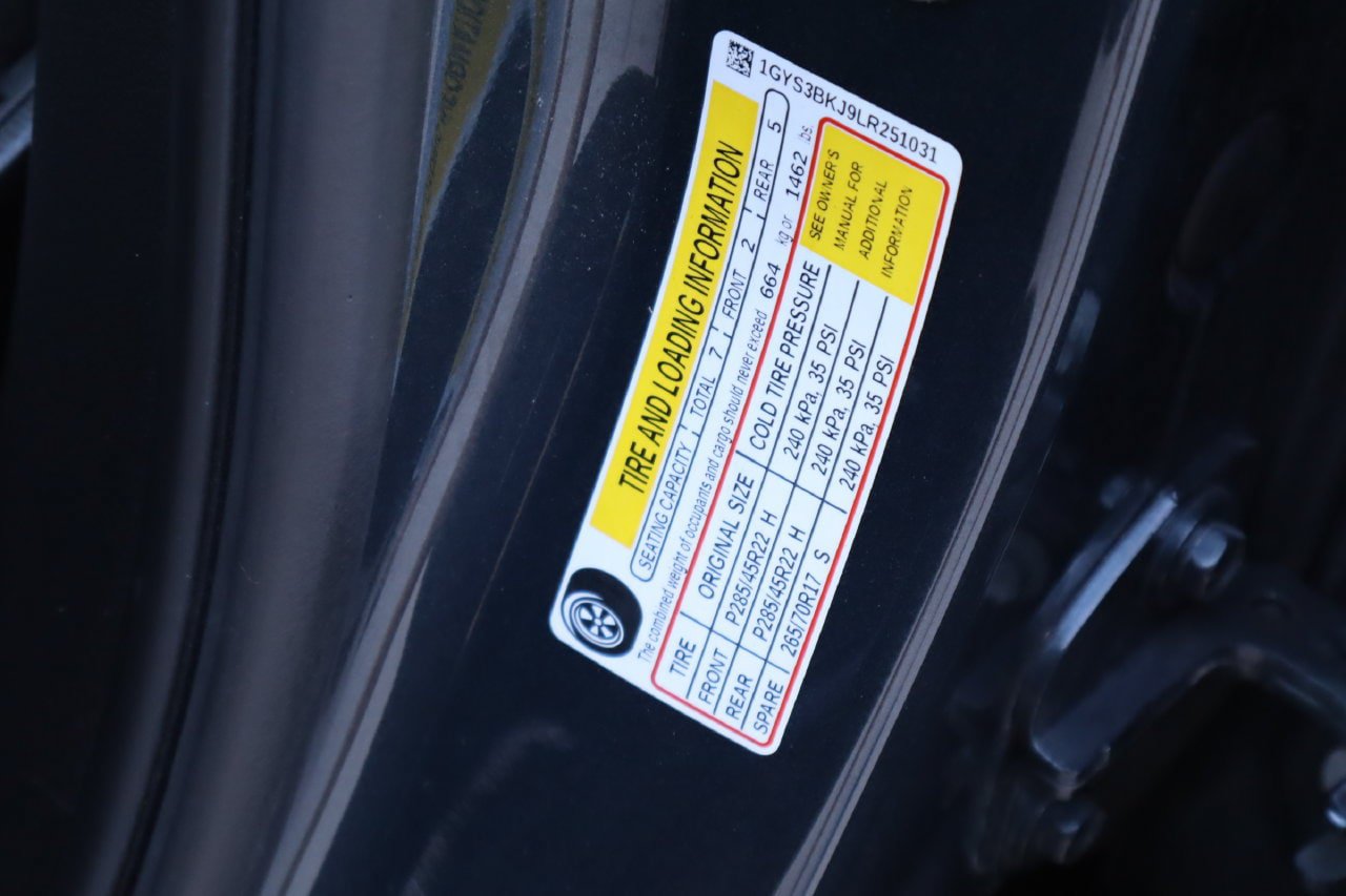 Used 2020 Cadillac Escalade Luxury RWD image 35