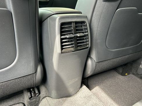 New 2026 Kia Niro EX FWD image 15