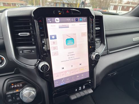 Used 2025 RAM 1500 Laramie image 27