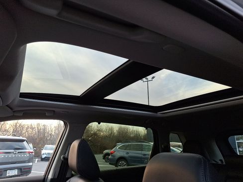 Certified 2023 Nissan Rogue SV w/ SV Premium B Package image 17