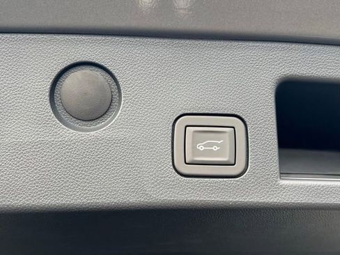 New 2025 Chevrolet Equinox RS image 6