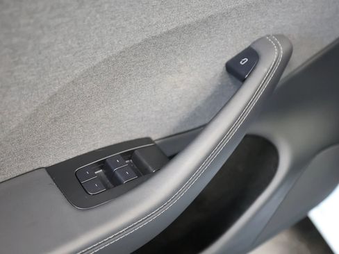 Used 2024 Tesla Model 3 Standard Range image 20