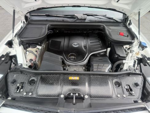 Used 2021 Mercedes-Benz GLS 450 4MATIC image 21