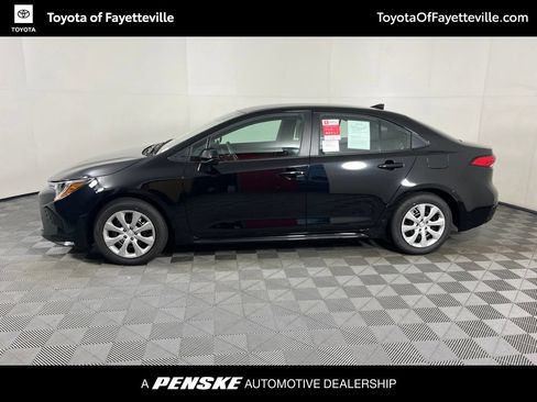 Used 2026 Toyota Corolla LE FWD image 11