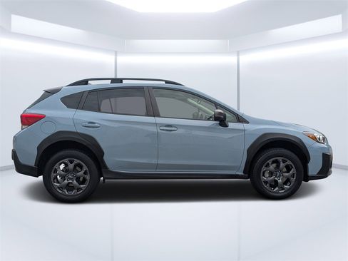 Used 2022 Subaru Crosstrek 2.5i Sport w/ Moonroof Package image 3