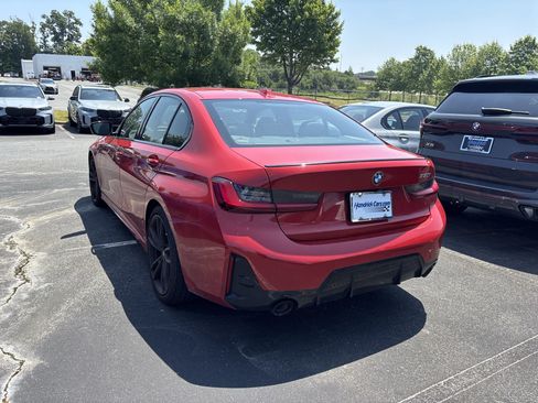 Used 2024 BMW 330i Sedan w/ M Sport Package RWD image 17