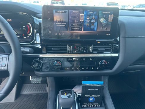 New 2026 Nissan Pathfinder SL image 28