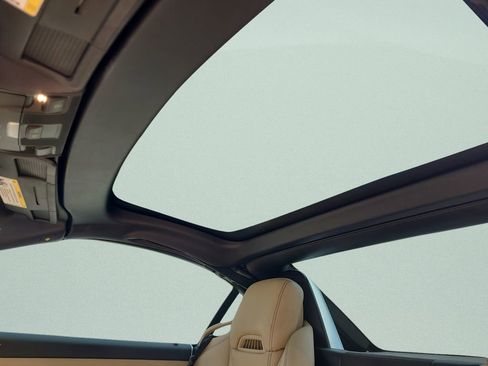 Used 2019 Mercedes-Benz SLC 300 image 22