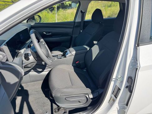 Used 2026 Hyundai Tucson SE FWD image 14