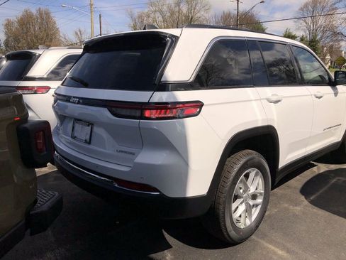 New 2026 Jeep Grand Cherokee Laredo AWD/4WD image 13
