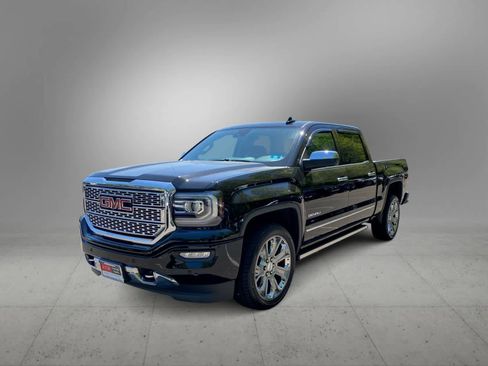 Used 2018 GMC Sierra 1500 Denali w/ Denali Ultimate Package AWD/4WD image 2