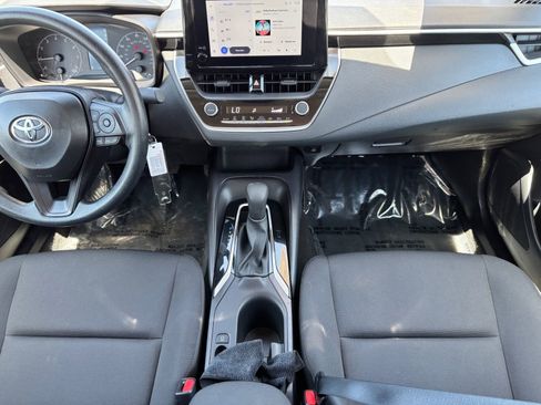 Used 2025 Toyota Corolla LE FWD image 14