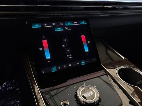 New 2026 Cadillac Escalade Platinum Sport w/ LPO, ONYX Package image 27