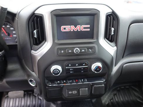 Used 2024 GMC Sierra 1500 Pro w/ Pro Value Package AWD/4WD image 29