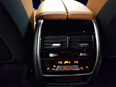 Used 2019 BMW X5 xDrive40i w/ Convenience Package image 16