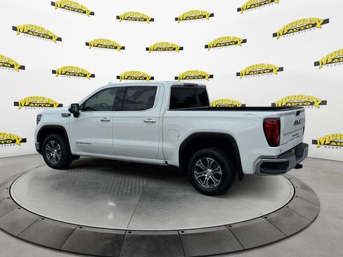 Used 2026 GMC Sierra 1500 SLT AWD/4WD image 3