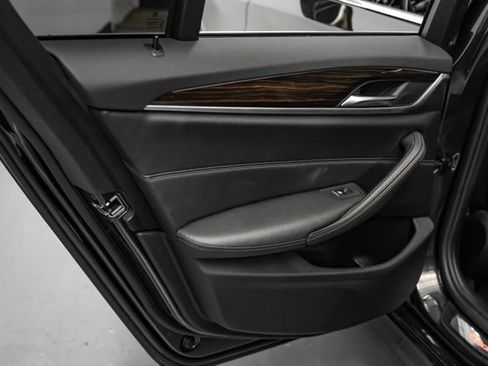 Used 2018 BMW 540i RWD image 45