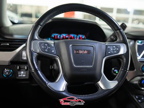 Used 2019 GMC Yukon XL SLT w/ Premium Edition image 24