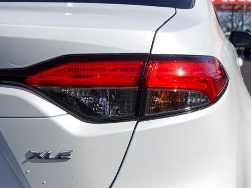 Certified 2022 Toyota Corolla XLE image 9