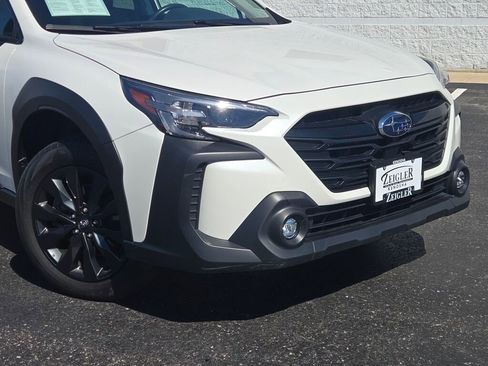 Certified 2023 Subaru Outback Onyx Edition XT AWD/4WD image 2