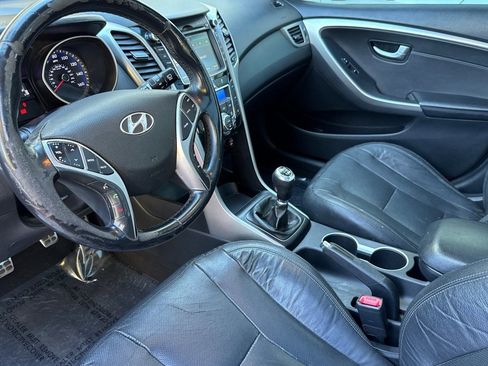 Used 2013 Hyundai Elantra GT w/ Tech Pkg image 4
