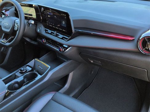 New 2026 Chevrolet Equinox RS w/ Safety and Technology Package image 26