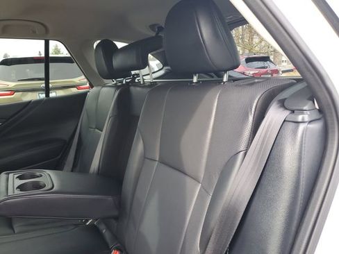 Used 2023 Subaru Outback Limited image 14